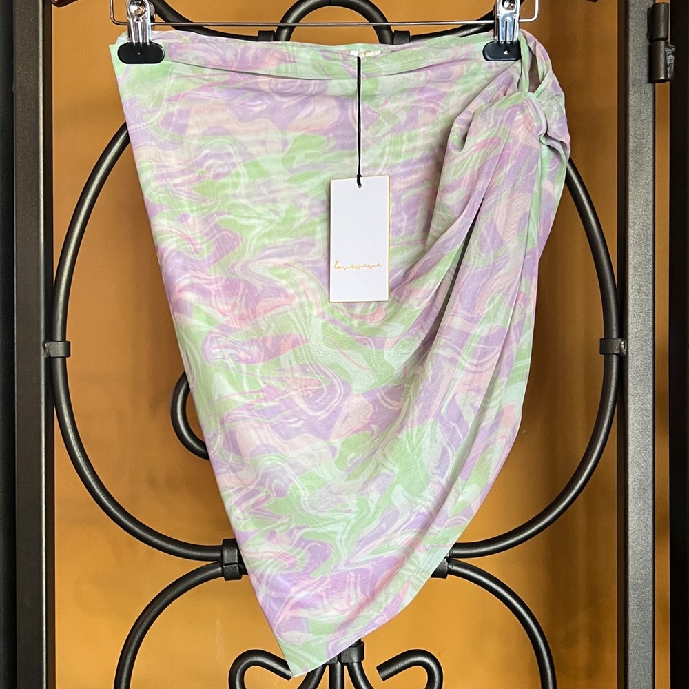 LOVEWAVE Tracy Skirt